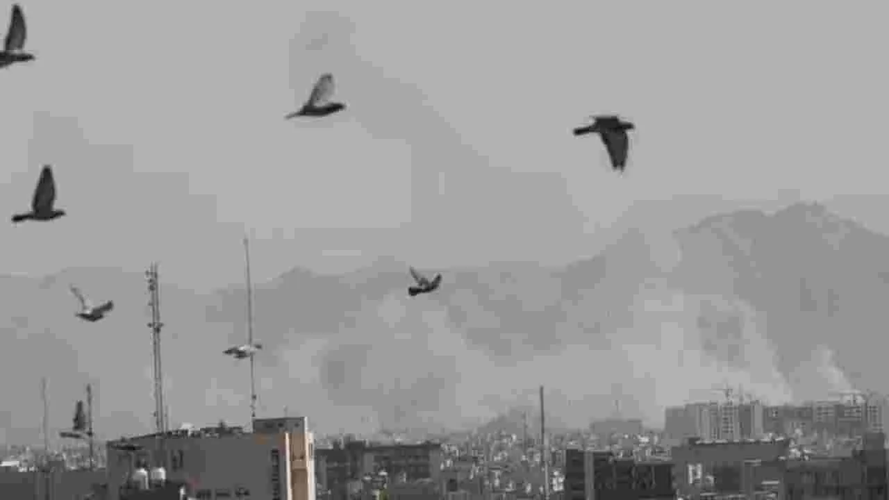 పతాకస్థాయికి ఉద్రిక్తతలు.. ఖర్గ్ ఐలాండ్‌పై మళ్లీ బాంబుల వర్షం..