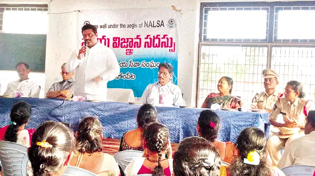 మానవ అక్రమ రవాణాపై అప్రమత్తత అవసరం