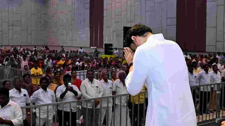  మంగళగిరిలో  ‘మన ఇల్లు-మన లోకేశ్‌’.. పేదలకు రెండో విడత ఇళ్ల పట్టాల పంపిణీ