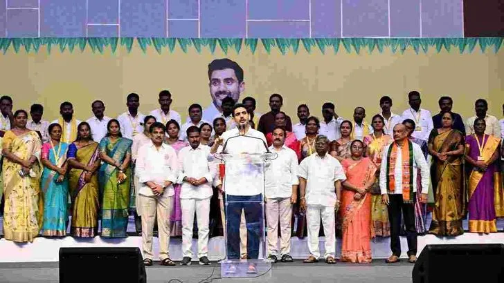  మంగళగిరిలో  ‘మన ఇల్లు-మన లోకేశ్‌’.. పేదలకు రెండో విడత ఇళ్ల పట్టాల పంపిణీ