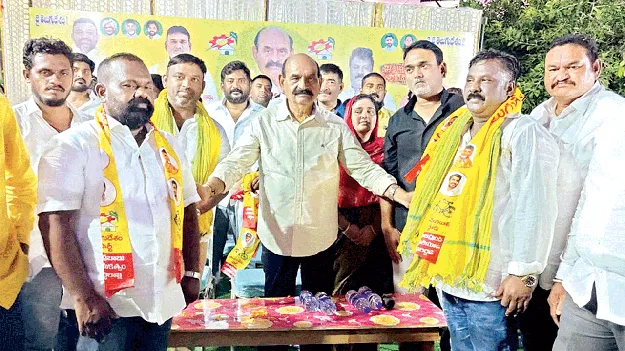  సంక్షేమ పాలనకు ఆకర్షితులై టీడీపీలోకి ...