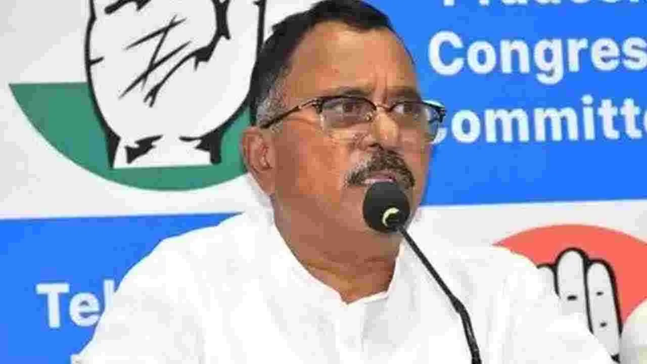 వ్యక్తిగత సమస్యలు పార్టీపై రుద్ద వద్దు: నేతలకు మల్లు రవి సూచన