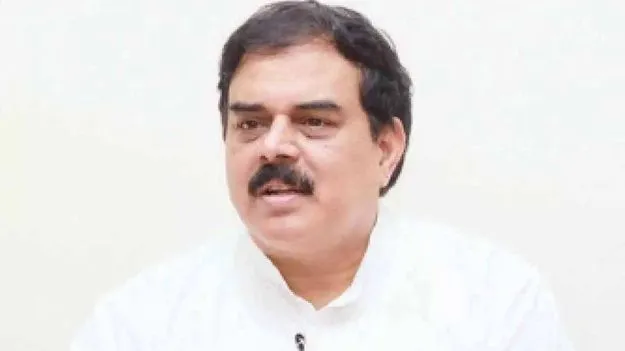 ఇంధన కొరత లేకుండా సమీక్షలు నిర్వహిస్తున్నాం: మంత్రి నాదెండ్ల