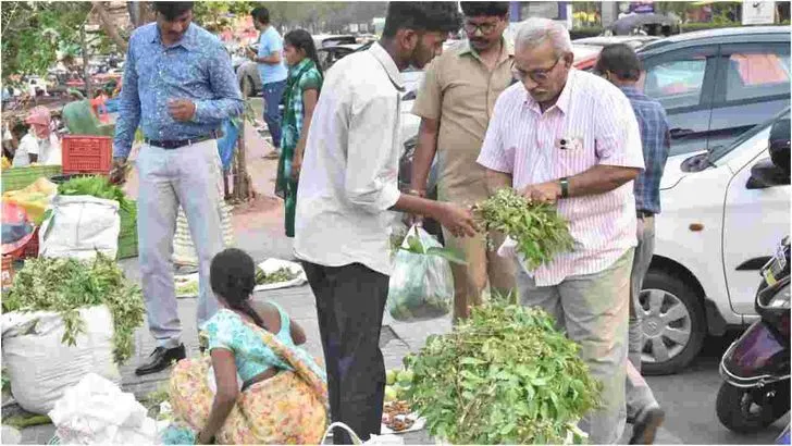 మార్కెట్‌లో ఉగాది పండుగ సందడి..