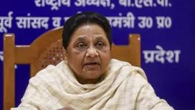 మాజీ ఎంపీని పార్టీ నుంచి బహిష్కరించిన బీఎస్పీ చీఫ్ మాయావతి