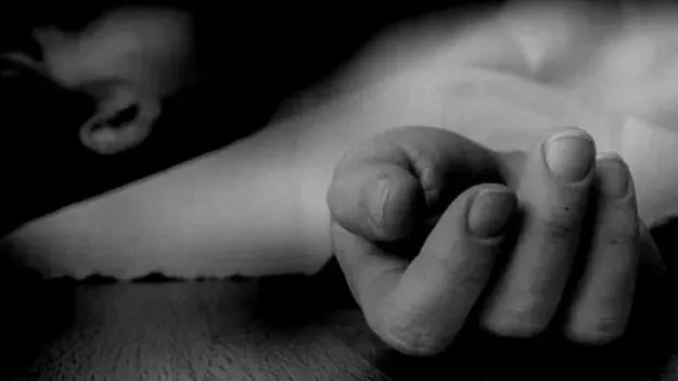 మేడ్చల్ జిల్లాలో దారుణం.. ఇంజక్షన్‌తో వ్యక్తి ఆత్మహత్య