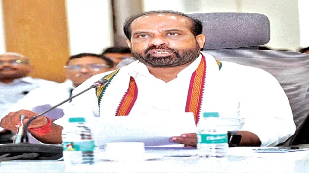 Focus on controlling seasonal diseases. సీజనల్‌ వ్యాధుల నియంత్రణపై దృష్టి పెట్టండి  