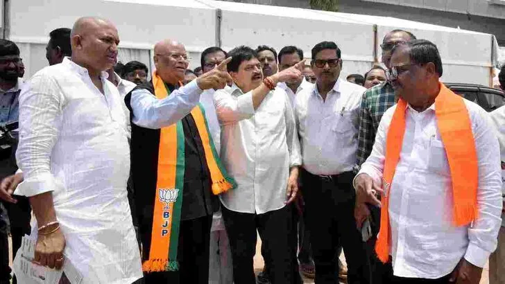 ప్రధాని మోదీ సభ కోసం ఏర్పాట్లు పర్యవేక్షించిన టీబీజేపీ చీఫ్