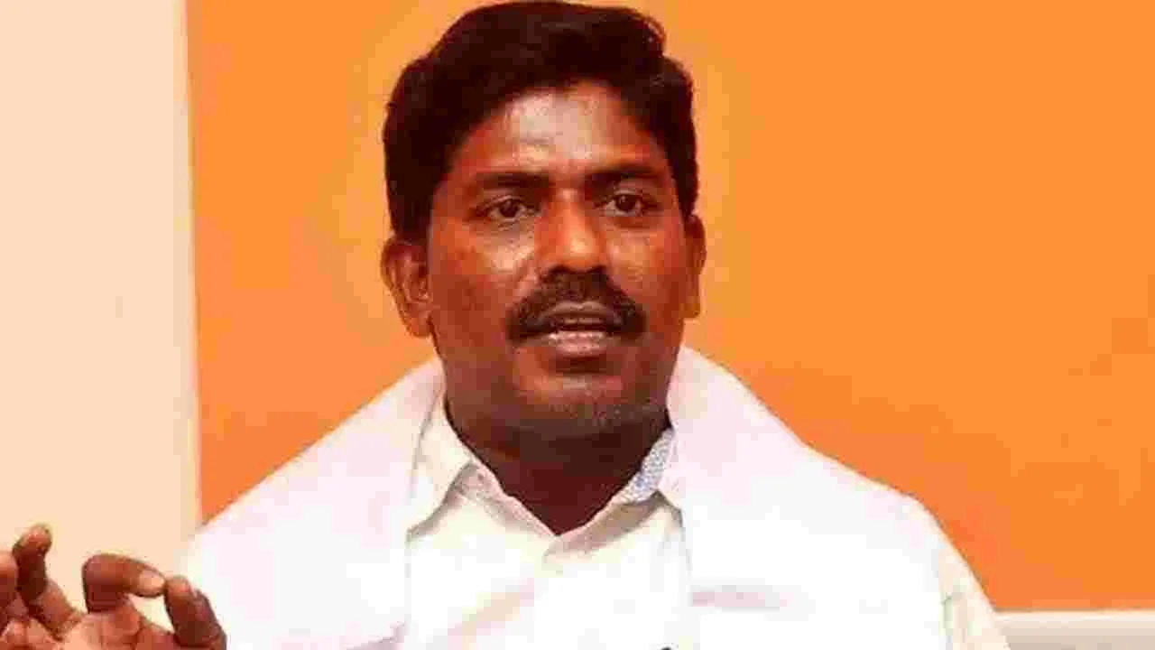 గూగుల్ తెచ్చిన ఘనత మాది.. గన్ కల్చర్ మీది: మూర్తి యాదవ్