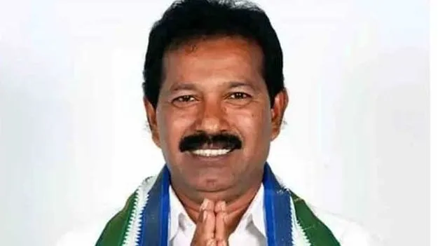 వైసీపీ మాజీ ఎమ్మెల్యే కోసం పోలీసుల గాలింపు.. ఆచూకీ చెప్పాలంటూ సోషల్ మీడియాలో ప్రచారం..