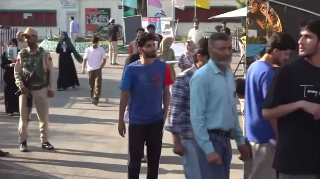 పటిష్ఠ భద్రత మధ్య ముగిసిన  నీట్-యూజీ రీ-టెస్ట్ 
