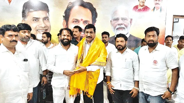 ప్రధాని మోదీ సభ విజయవంతానికి కృషి 