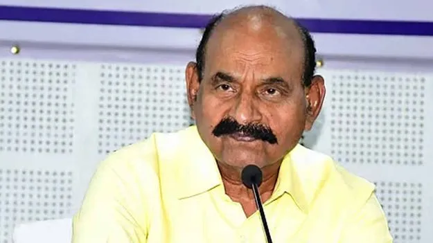 మైనార్టీ విద్యార్థుల భవిష్యత్తుకు వక్ఫ్ బోర్డు భరోసా: మంత్రి ఫరూక్