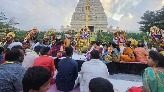 సెయింట్‌ లూయిస్‌లో వైభవంగా ముగిసిన నవకుండాత్మక శతచండీ సహిత రుద్రయాగం