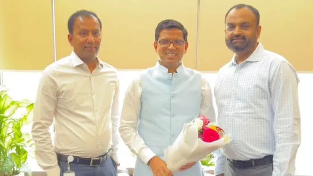 దుబాయిలో కాన్సుల్ జనరల్‌తో టీడీపీ నేత సమావేశం