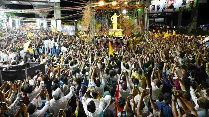 మైత్రీవనం సర్కిల్‌లో ఎన్టీఆర్‌ విగ్రహాన్ని ఆవిష్కరించిన రేవంత్ రెడ్డి