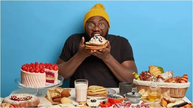 అతిగా తినడం వల్ల వ్యాధుల ప్రమాదం పెరుగుతుందా?