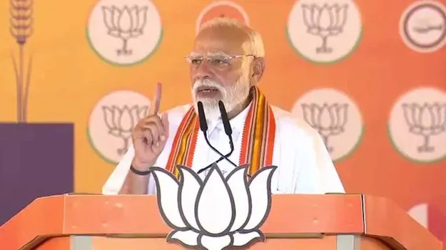 ఎల్డీఎఫ్, యూడీఎఫ్ దోపిడీ నుంచి మార్పును కోరుతున్న ప్రజలు: మోదీ