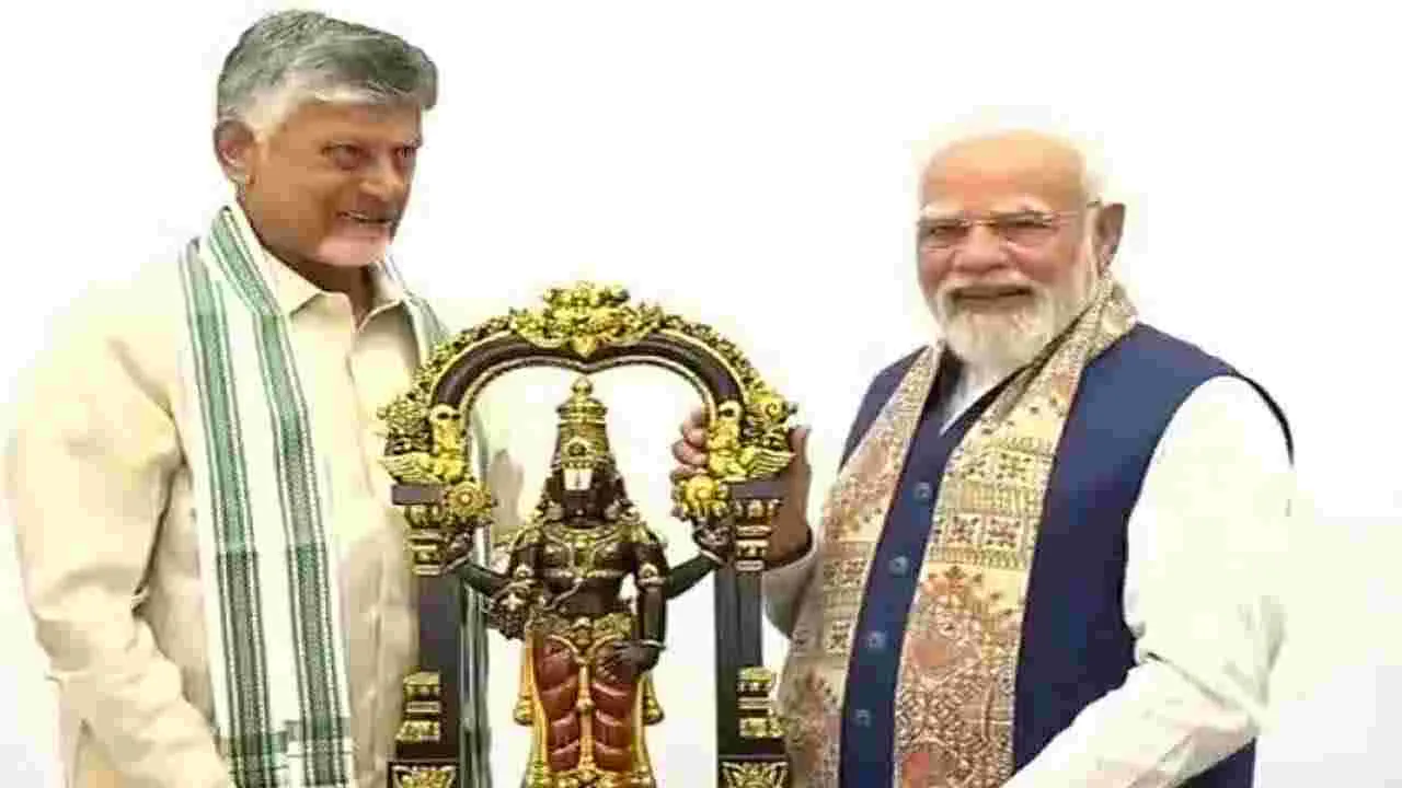 ప్రధాని మోదీని అభినందనలతో ముంచెత్తిన ఎన్డీయే నేతలు