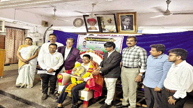 బదిలీ అయిన న్యాయాధికారులకు సత్కారం