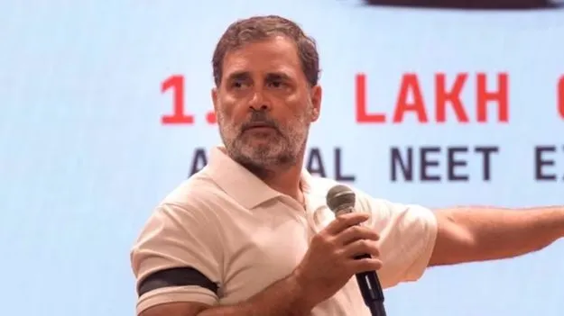 విద్యార్థుల డిమాండ్స్‌కు పూర్తి మద్దతు ఇస్తున్నాం: రాహుల్ గాంధీ