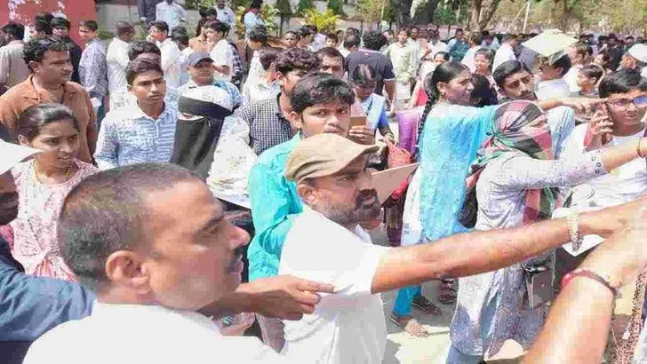 పాలిసెట్‌ పరీక్ష.. హాజరైన అభ్యర్థులు