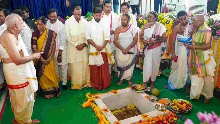 యాదగిరిగుట్టలో సీఎం రేవంత్ రెడ్డి పర్యటన.. అభివృద్ధి పనులకు శంకుస్థాపన