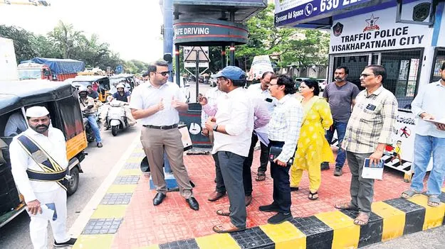 ఫ్రీ లెఫ్ట్‌పై కసరత్తు