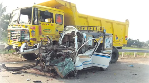 బాధితులకు అండ పీఎం రావత్‌ 