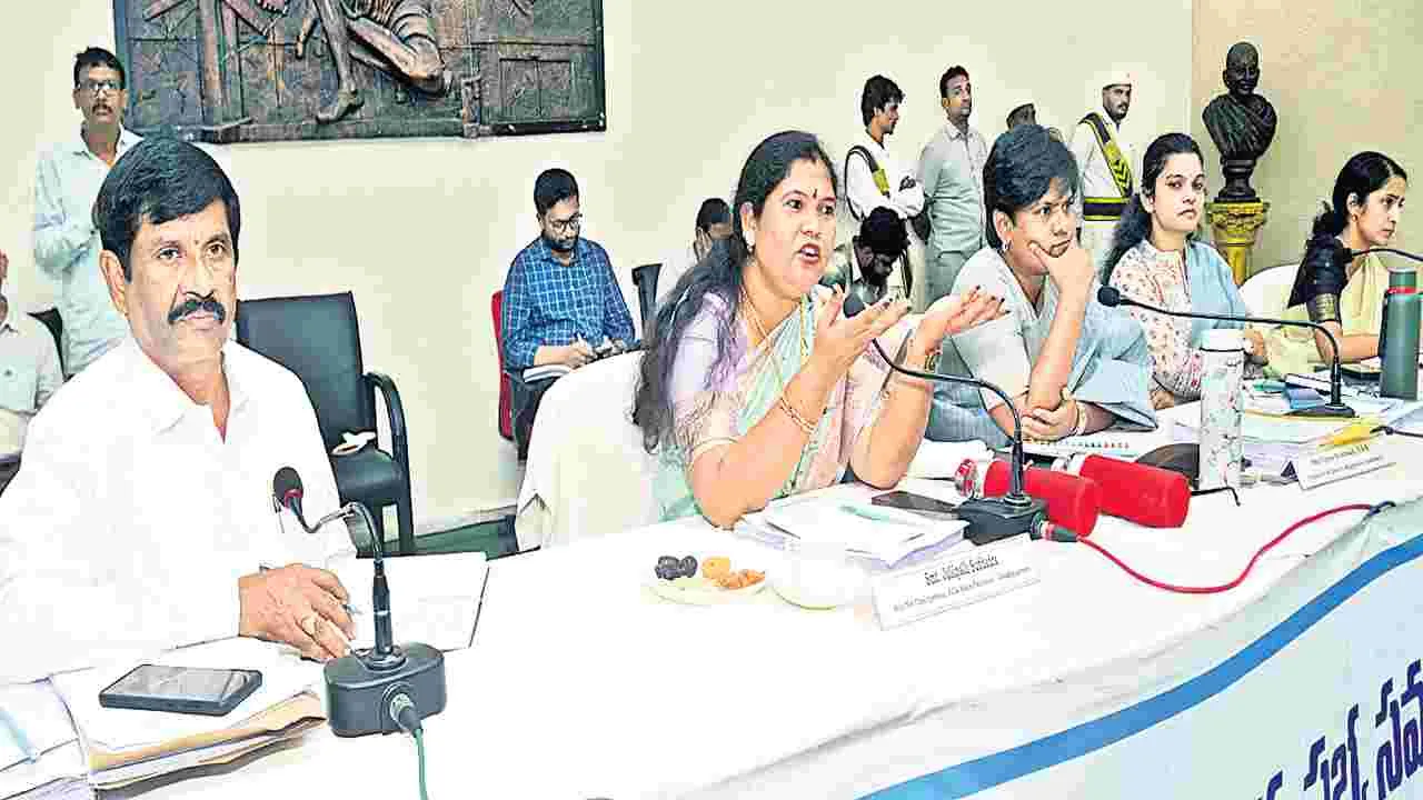 గిరిజనులకు ఉచితంగా విత్తనాలు ఇచ్చేదెప్పుడు?