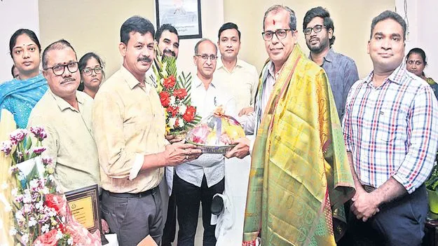 విమ్స్‌ను అభివృద్ధి దిశగా నడిపిస్తా 