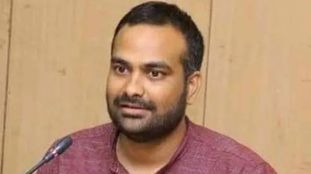 ఎన్యూమరేషన్ ఫామ్‌లు త్వరగా బీఎల్‌వోలకు ఇవ్వాలి: ప్రజలకు ఆర్వీ కర్ణన్ సూచన
