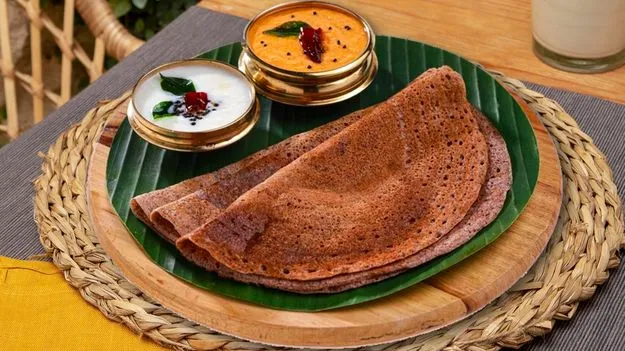 రాగి దోశ.. హెల్తీ బ్రేక్‌ఫాస్ట్.. ఎలా తయారు చేయాలంటే..