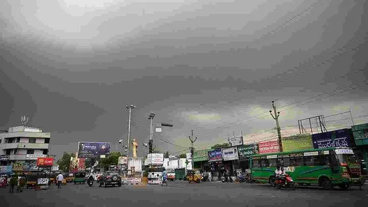 తడిసి ముద్దయిన నెల్లూరు నగరం