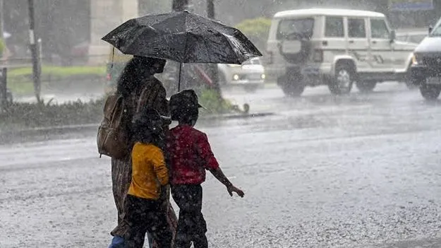 అల్పపీడన ప్రభావం.. ఏపీలో వర్షాలు