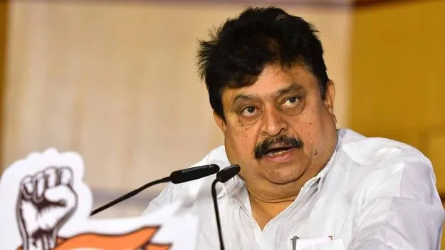 రీయింబర్స్‌మెంట్‌ చెల్లించని రేవంత్‌.. విద్యా శాఖ మంత్రి పదవికి రాజీనామా చేయాలి