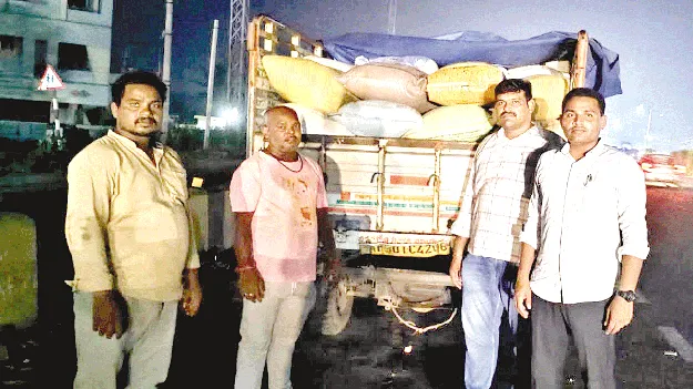  అక్రమంగా తరలిస్తున్న బియ్యం పట్టివేత 