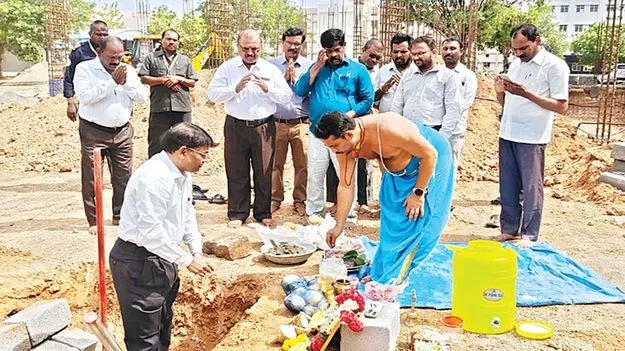 విద్యార్థులకు ల్యాబ్‌లు అందుబాటులోకి తేవాలి