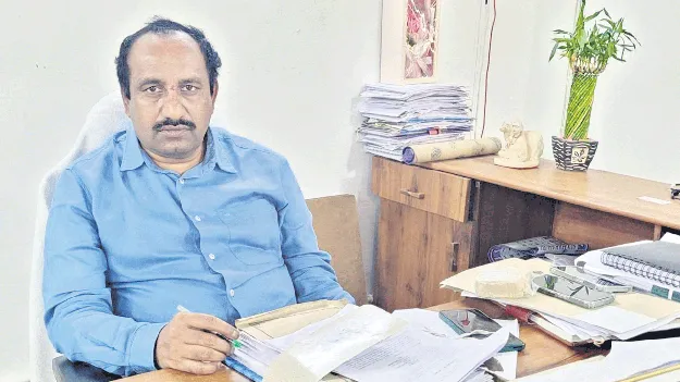 డీఆర్వో, ఒంగోలు ఆర్డీవో  బదిలీ 