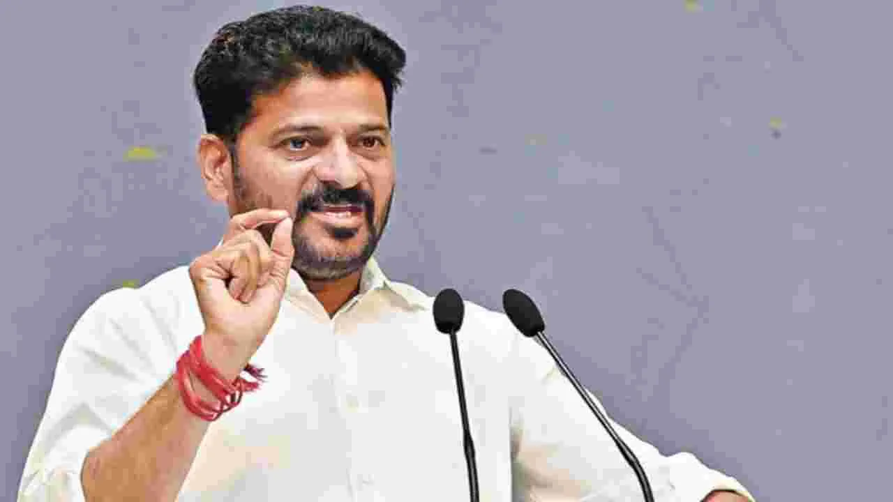 ఘనంగా యంగ్ ఇండియా వెల్కమ్ కిట్స్ పంపిణీ కార్యక్రమం