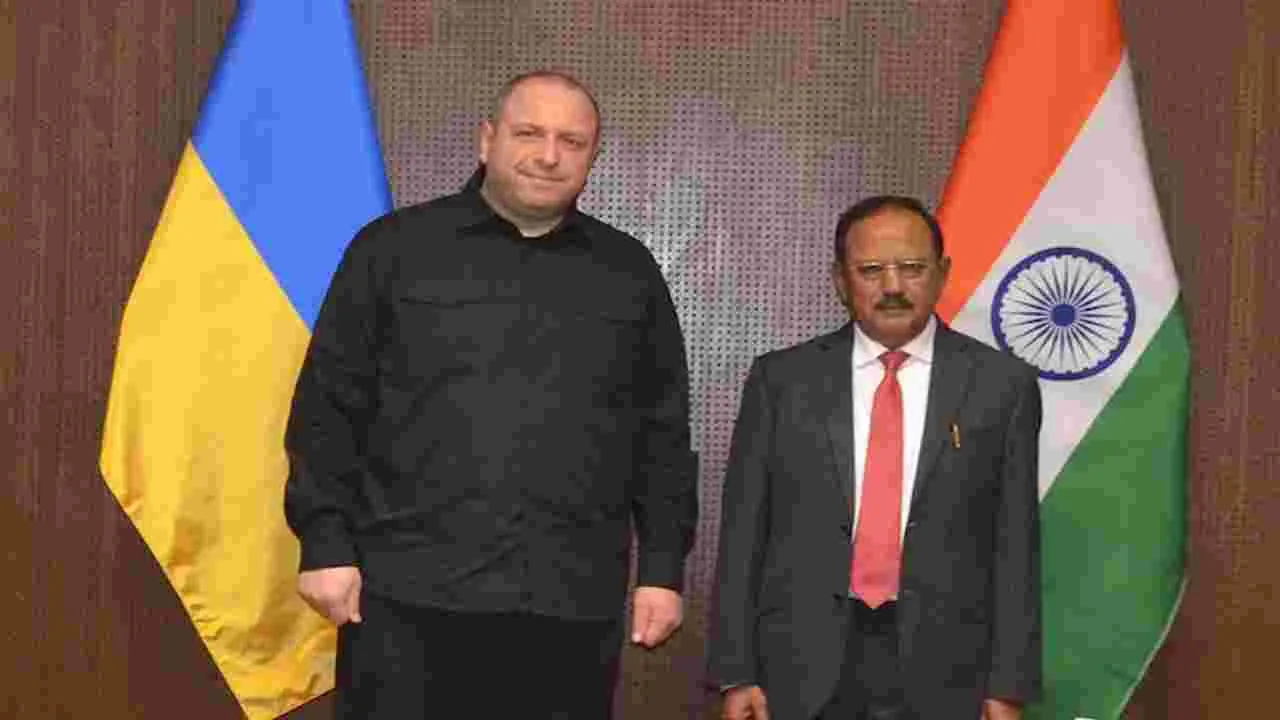 అజిత్ ఢోబాల్, జైశంకర్‌​​‌తో ఉక్రెయిన్ ఉన్నతాధికారి భేటీ