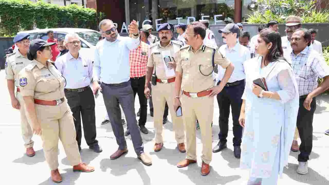 ట్రాఫిక్ ఇబ్బందులకు చెక్.. భాగ్యనగరంలో కీలక మార్పులు