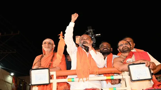 హిందువులు ఐక్యంగా ఉండాలి..