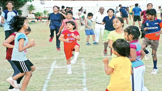 తూతూమంత్రంగా క్రీడా శిబిరాలు