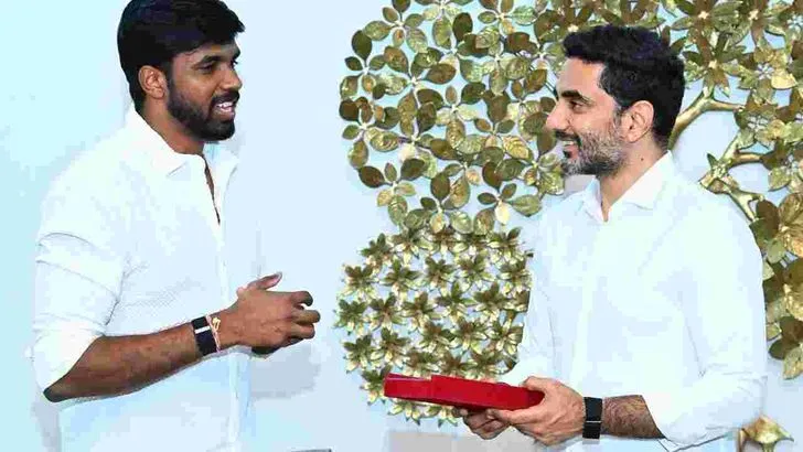 సాత్విక్ సాయిరాజ్‌ను అభినందించిన మంత్రి లోకేష్‌