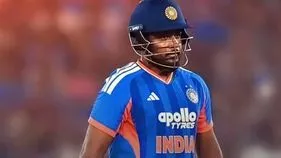 సంజూ శాంసన్‌కు బిగ్ షాక్.. జింబాబ్వే సిరీస్ నుంచి ఔట్!