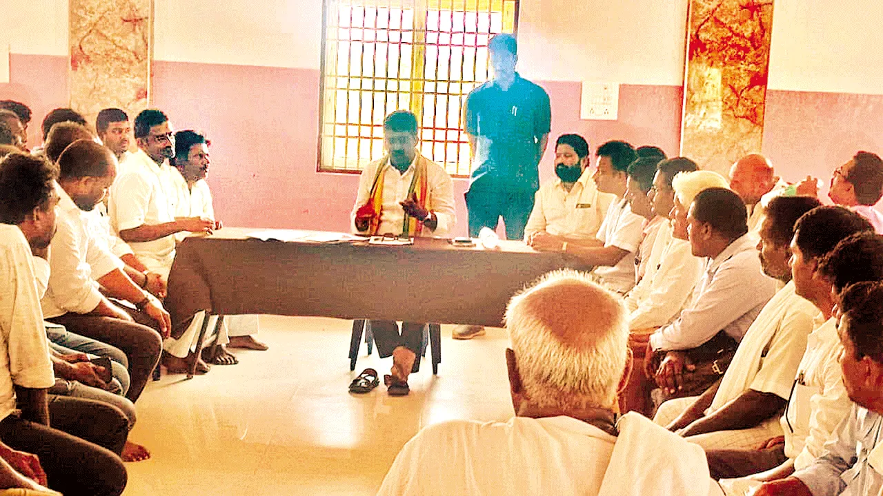ఎట్టకేలకు భూ సమస్యలకు పరిష్కారం