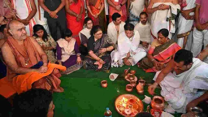 సరస్వతి నది అంత్య పుష్కరాలు ప్రారంభం..
