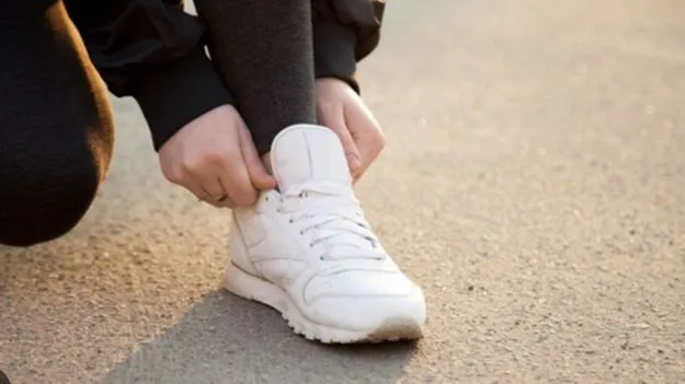 సమ్మర్‌లో రోజూ షూ వేసుకుంటున్నారా? ఈ తప్పులు చేయకండి