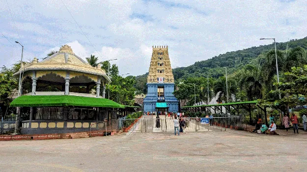 సింహాచలం అప్పన్న చందనోత్సవం.. భక్తులకు కీలక సూచన